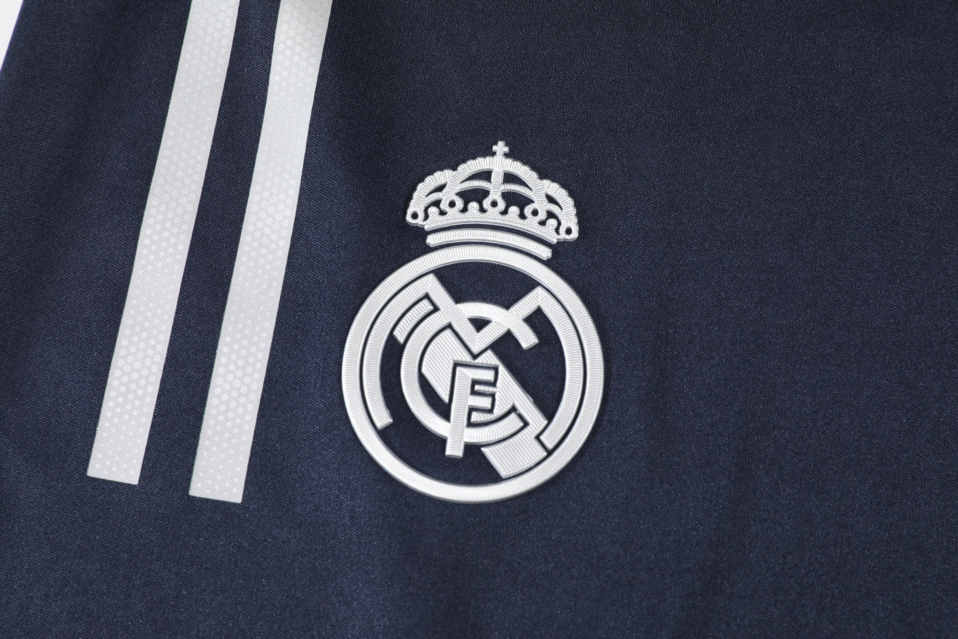 Football Jersey long sleeve Away Real Madrid fc  2025-2026  Bellingham #number 5 ( A Grade Qaulity / soccer shirt & shorts / winter / Jude shirt )