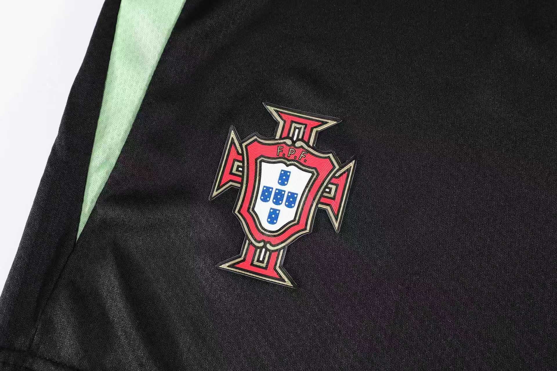 Football Jersey Long sleeve Portugal Training Ronaldo 25/27( A GRADE QUALITY / Harmony day / country jersey & shorts / European championship )