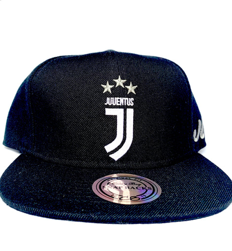 snapback Juventus cap ( Juventus cap / Juva hat / Juva cap / team cap / club hat / Ronaldo cap )